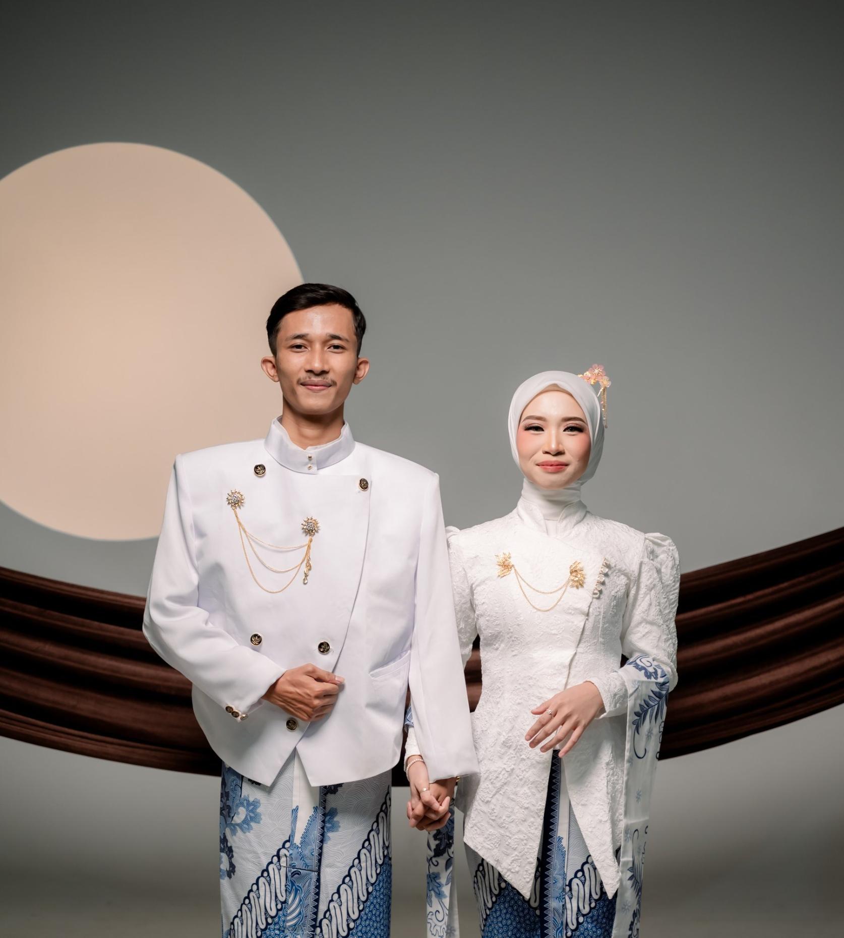 Hikmah dan Teguh
